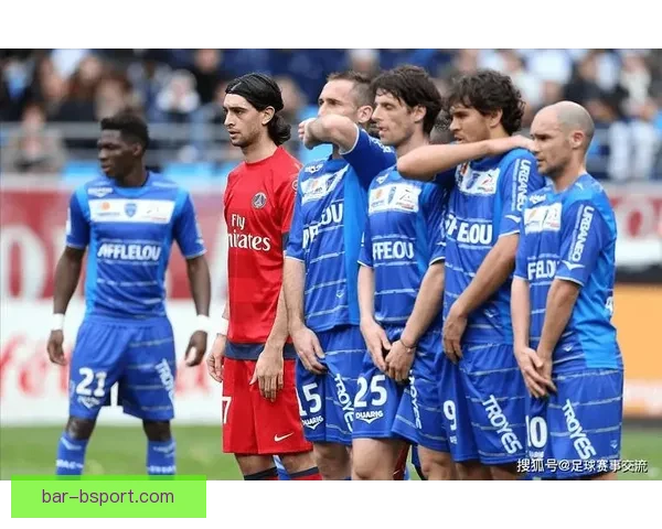 卢顿英超客场逆转上演惊天大战与纽卡斯尔联握手言和